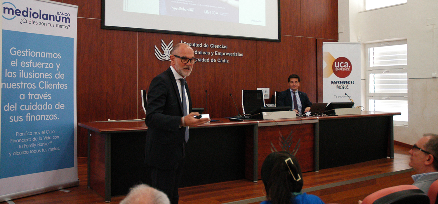 La UCA celebra la jornada ‘Geopolítica e Inversiones: Oportunidades para el Emprendimiento’