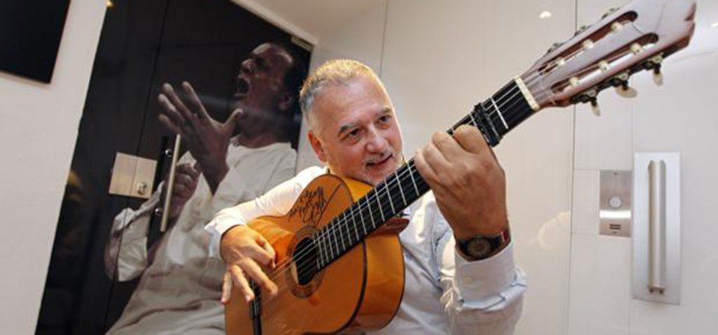 Seminario ‘Aprende a disfrutar de la música clásica’, impartido por el musicólogo Faustino Núñez