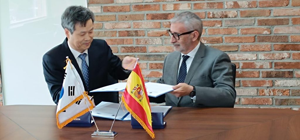 The UCA initiates an internationalization strategy with universities in South Korea and Japan