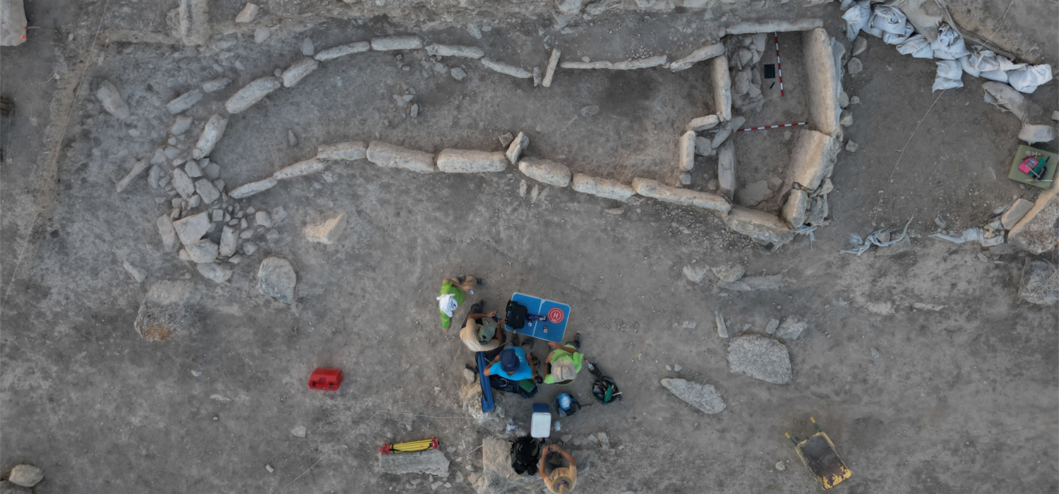 Dos nuevos dólmenes eleva a 13 el número total de estructuras funerarias megalíticas en la necrópolis de Teba
