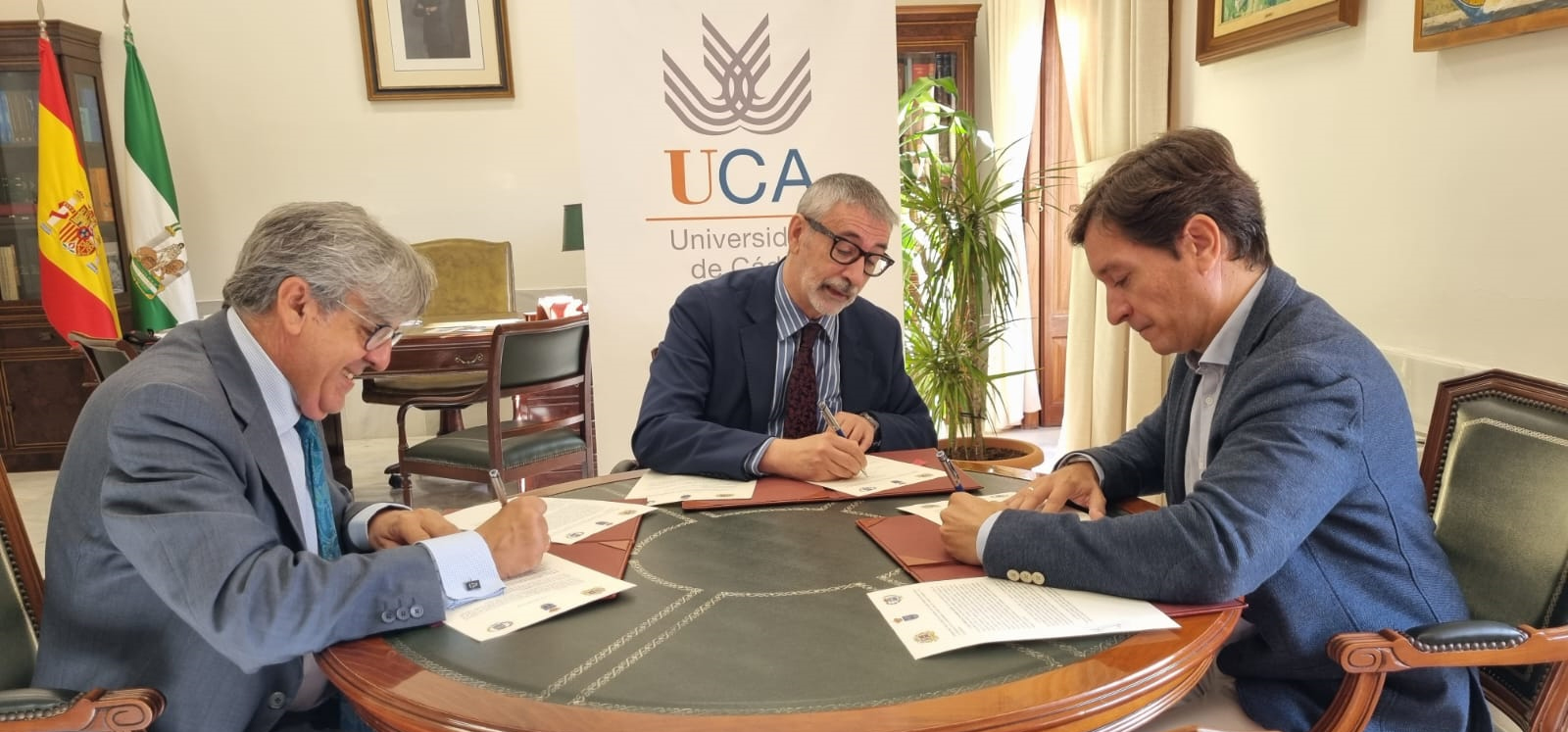 UCA y los colegios de Abogados y Procuradores de Cádiz cooperan en la impartición del curso habilitante para el ejercicio profesional