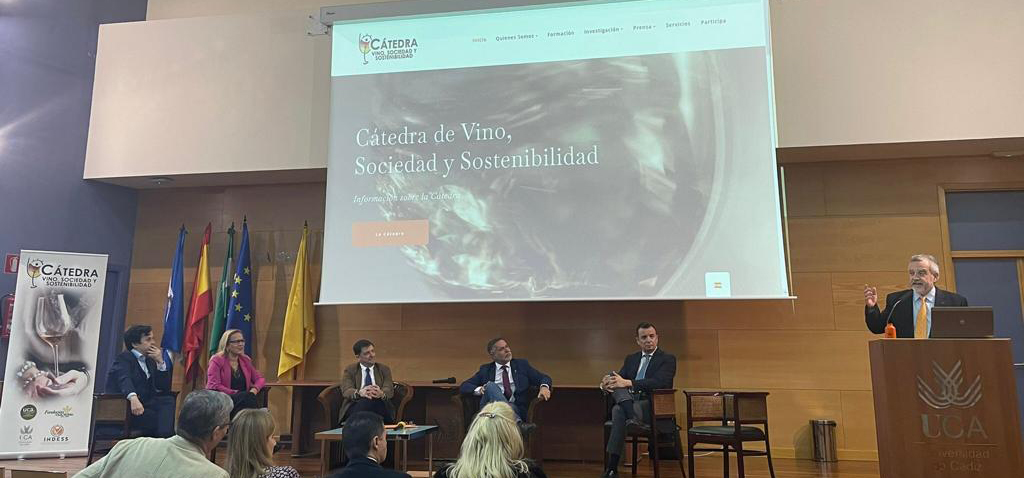 La Cátedra del Vino, Sociedad y Sostenibilidad de la UCA se presenta en el Campus de Jerez