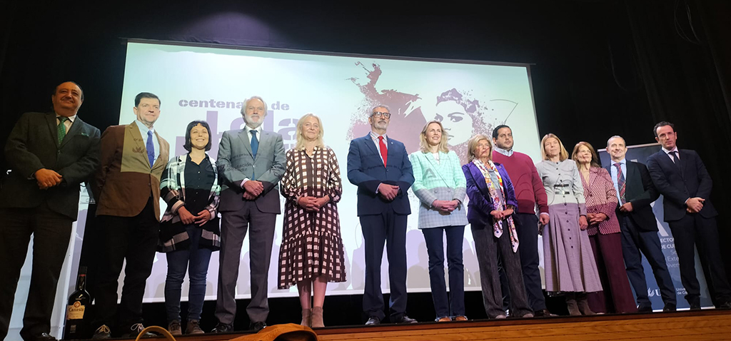 Cerca de un centenar de inscritos asisten al Congreso del Centenario de Lola Flores en Jerez