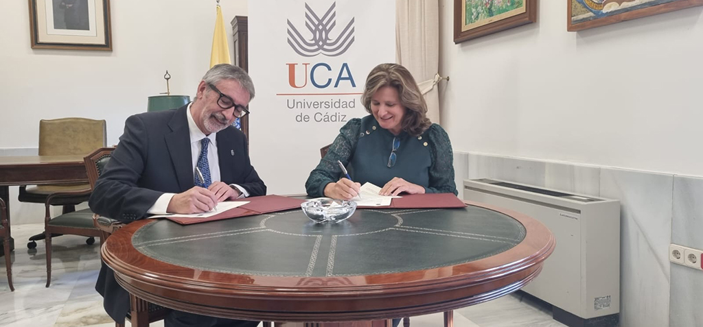 UCA y UNED firman un convenio marco de colaboración para uso compartido de bibliotecas