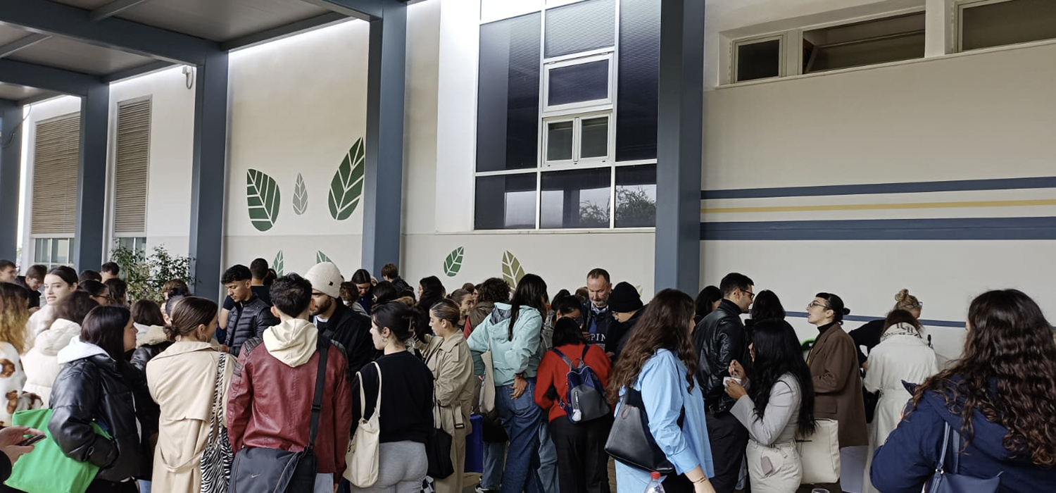 La Universidad de Cádiz celebra la ‘Actividad intercultural UCA-ESN Zambomba jerezana’