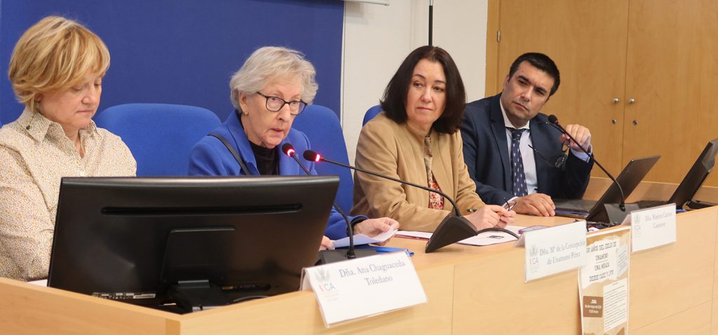 La nieta de Unamuno participa en la mesa redonda de la UCA en el centenario de su exilio ‘una mirada desde Cádiz y Lviv’