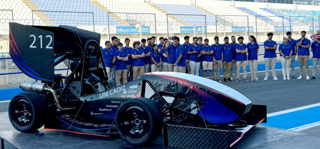El equipo universitario Fórmula Gades, primera escudería de la UCA, presenta en Jerez su quinto monoplaza G24