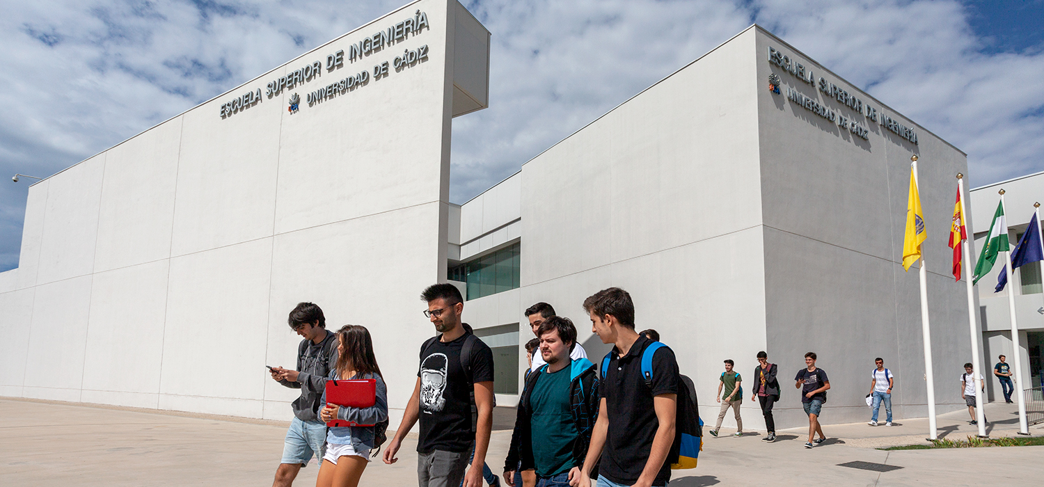 La UCA proyecta una instalación fotovoltaica que cubrirá  un cuarto de todo su consumo eléctrico