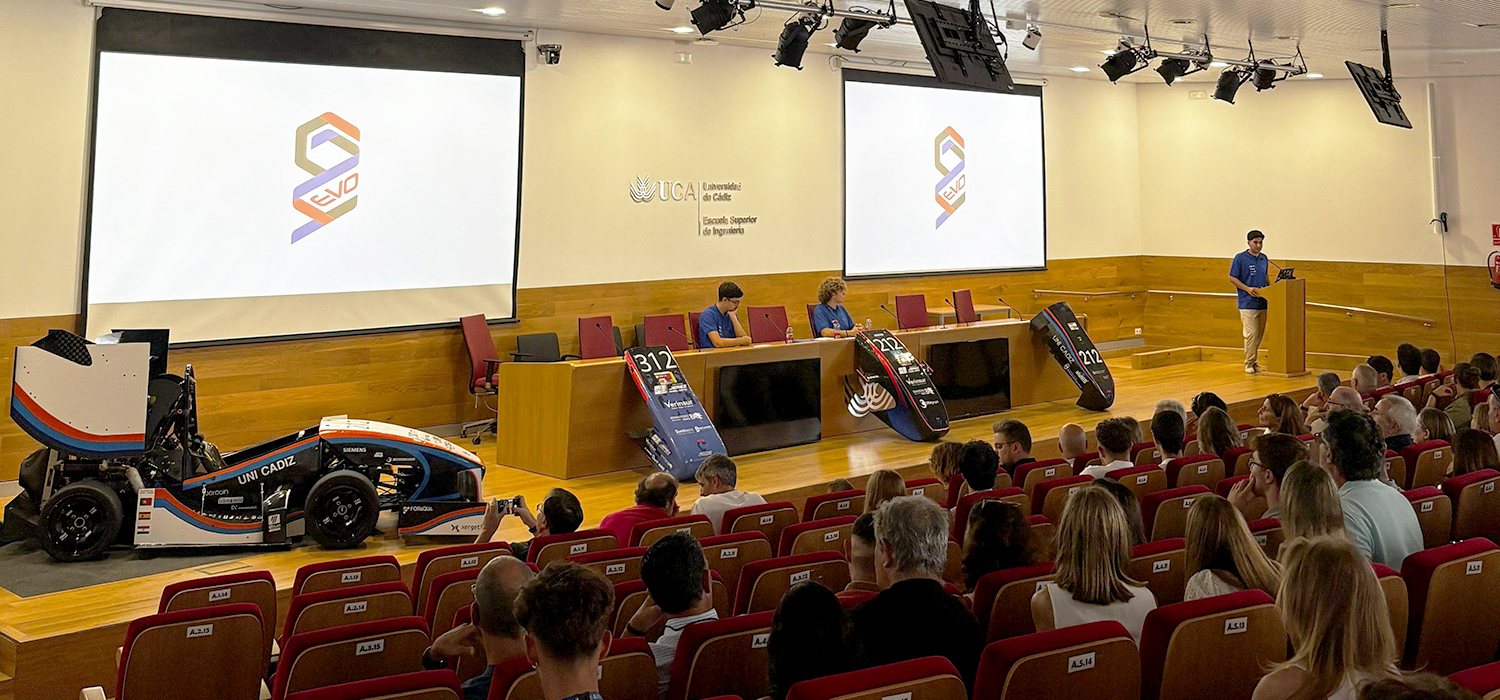 La ESI acoge la presentación de G24EVO, el renovado monoplaza de Fórmula Gades