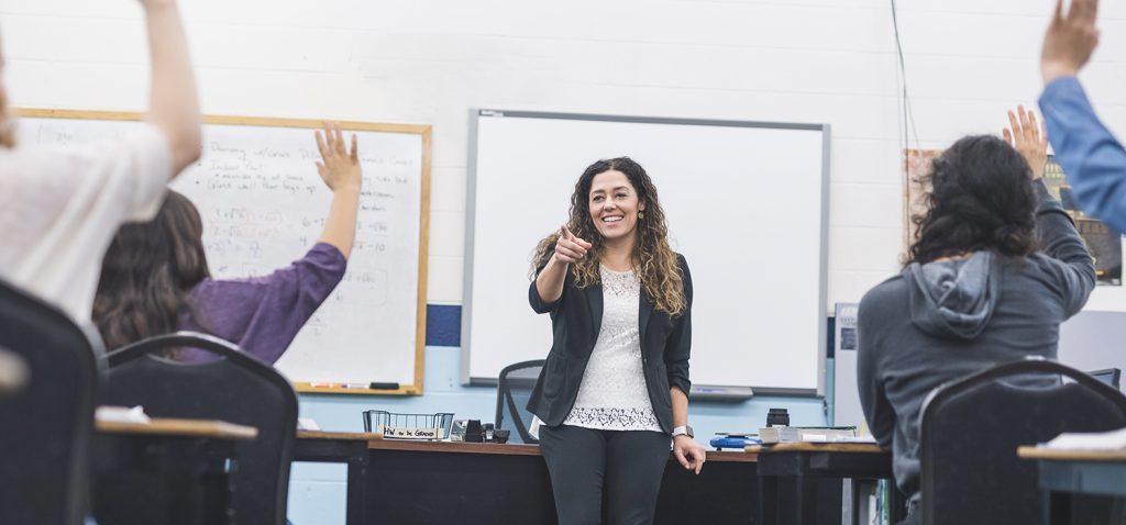 La UCA implanta un nuevo procedimiento para la evaluación de los méritos docentes (quinquenios)