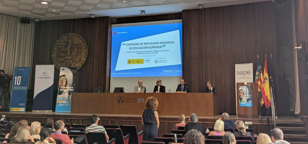 El ceiA3 convoca 44 ayudas a la movilidad internacional Erasmus+ destinadas a PDI, PTGAS y Doctorandos