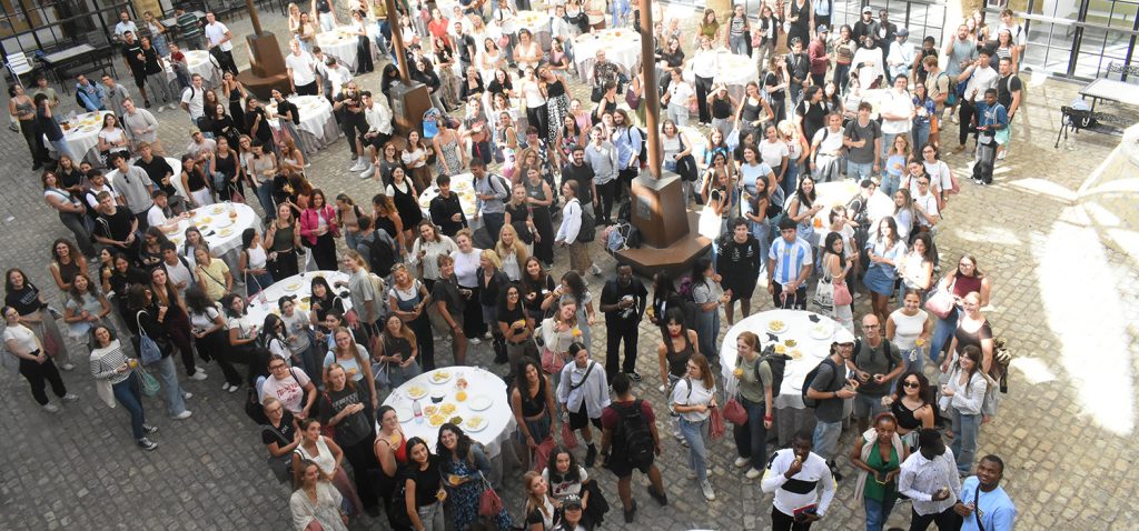 La UCA da la bienvenida a más de 600 estudiantes internacionales de 40 países este cuatrimestre