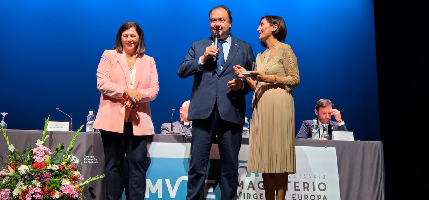 La Universidad de Cádiz, presente en la clausura del 50 aniversario del Centro de Magisterio Virgen de Europa