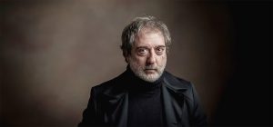 La Escuela de Cine de la UCA ofrece un módulo sobre guion televisivo impartido por Javier Olivares