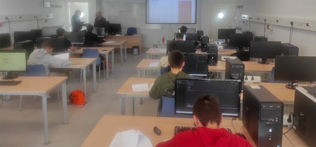 La Escuela Superior de Ingeniería organiza la III Olimpiada Informática de Cádiz, clasificatoria para la fase andaluza