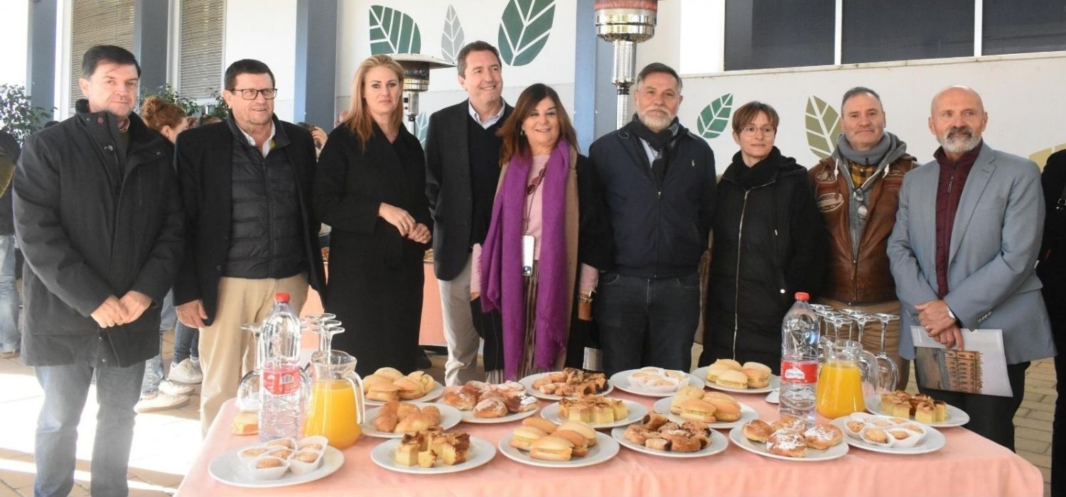 El Campus de Jerez celebra un desayuno solidario para apoyar a la Asociación de Reyes Magos de Jerez