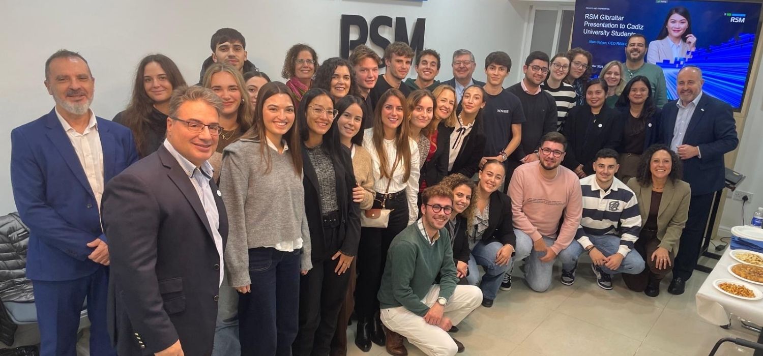 La UCA acerca a su estudiantado a las oportunidades profesionales del sector financiero en Gibraltar