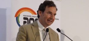 Antonio Troncoso continuará al frente del Departamento de Disciplinas Jurídicas Básicas de la Fac...