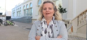 La Facultad de Ciencias Económicas y Empresariales de la UCA organiza una subasta a beneficio de ...