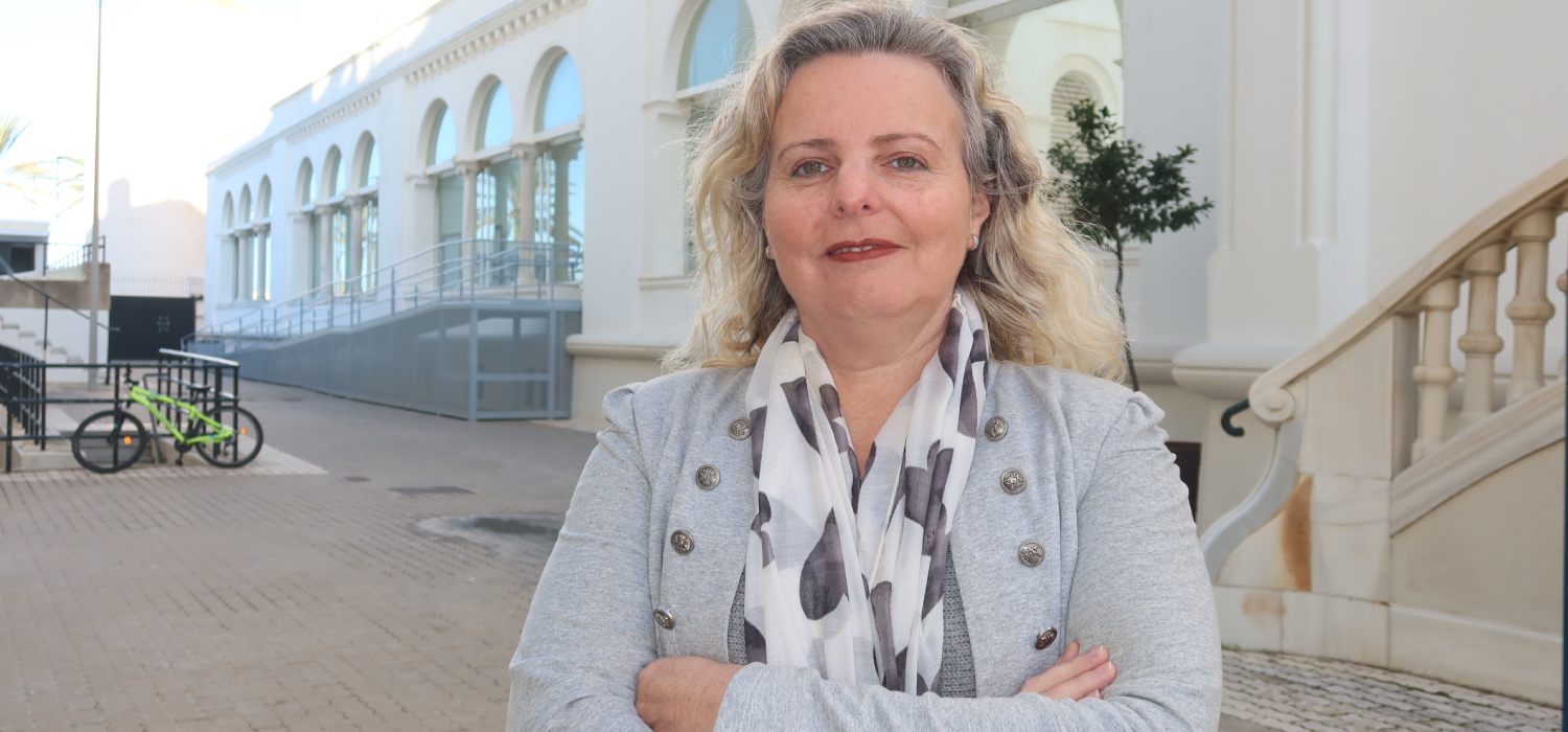 La Facultad de Ciencias Económicas y Empresariales de la UCA organiza una subasta a beneficio de Autismo Cádiz