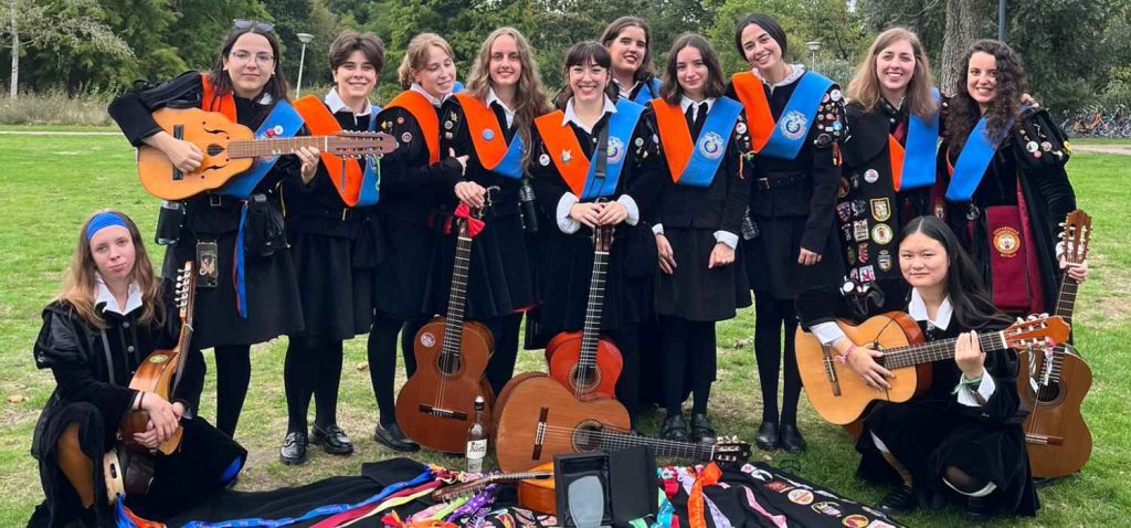 Las tunas femeninas de la Universidad de Cádiz: tradición, música y compañerismo con voz propia