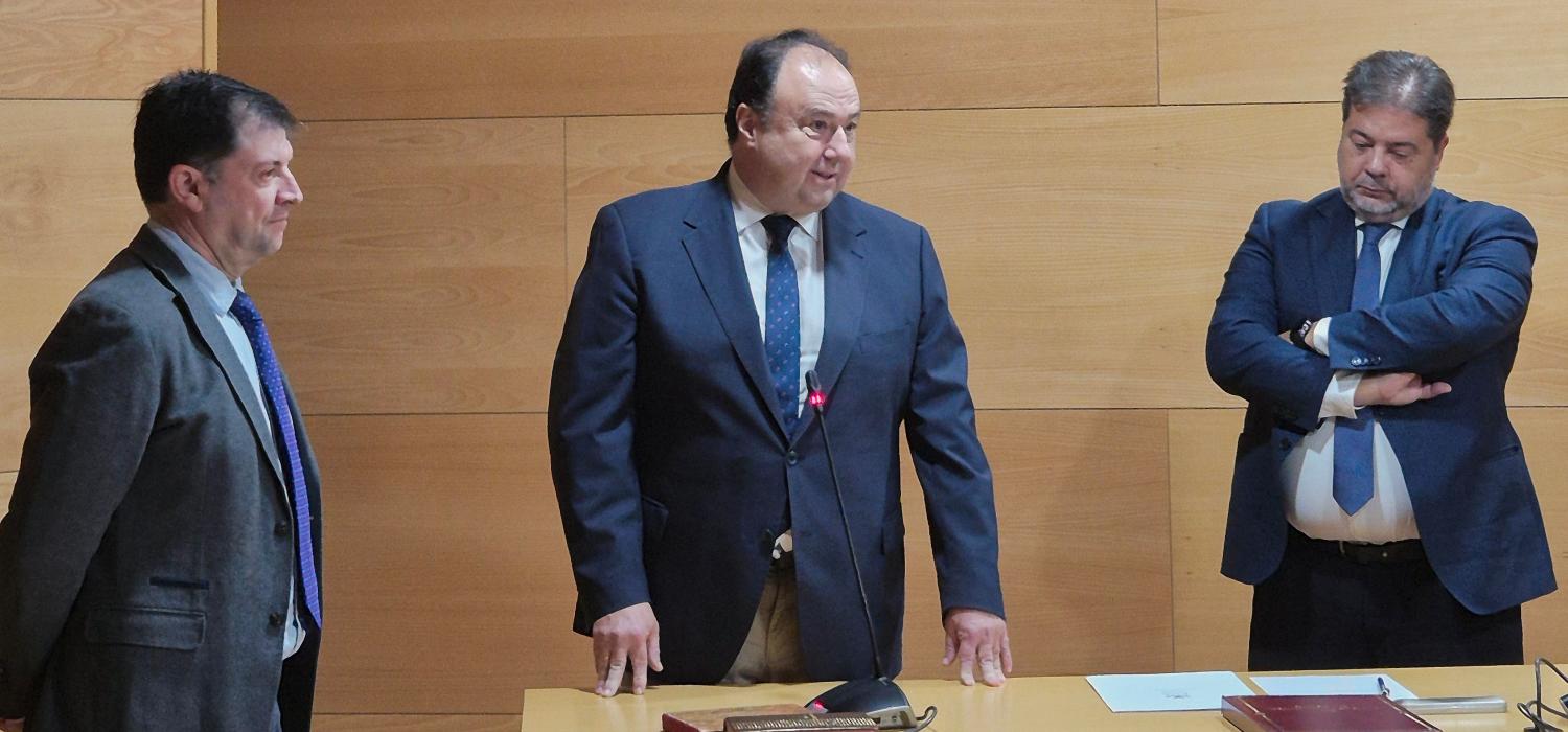 José Antonio López Takes Office as Dean of the Faculty of Social Sciences and Communication