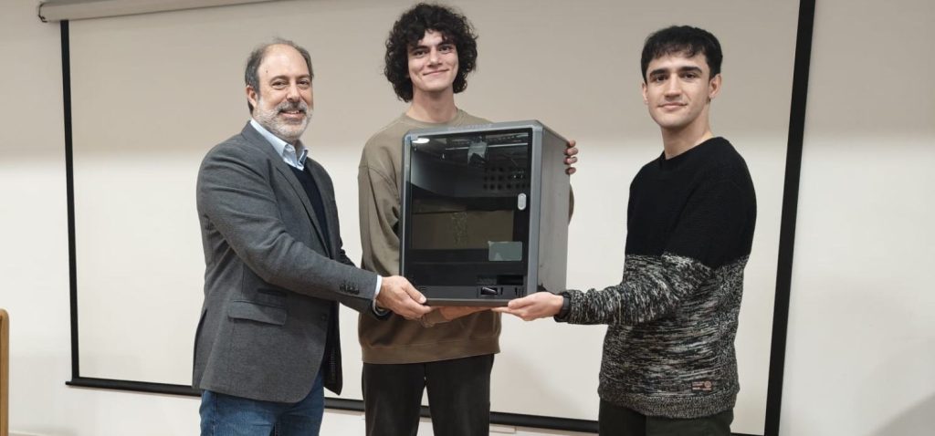 Un estudiante de la UCA obtiene el segundo premio nacional en el ‘Desafío Optidrone’