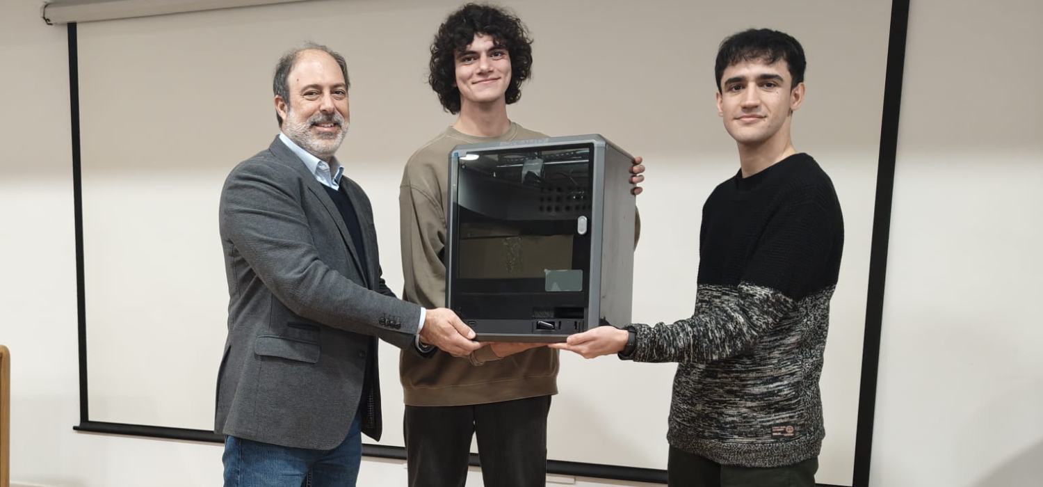 Un estudiante de la UCA obtiene el segundo premio nacional en el ‘Desafío Optidrone’