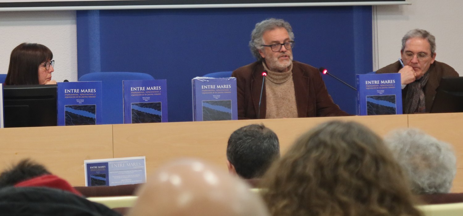La Facultad de Filosofía y Letras acoge la presentación de ‘Entre mares’ y una conferencia internacional sobre Carissa Aurelia