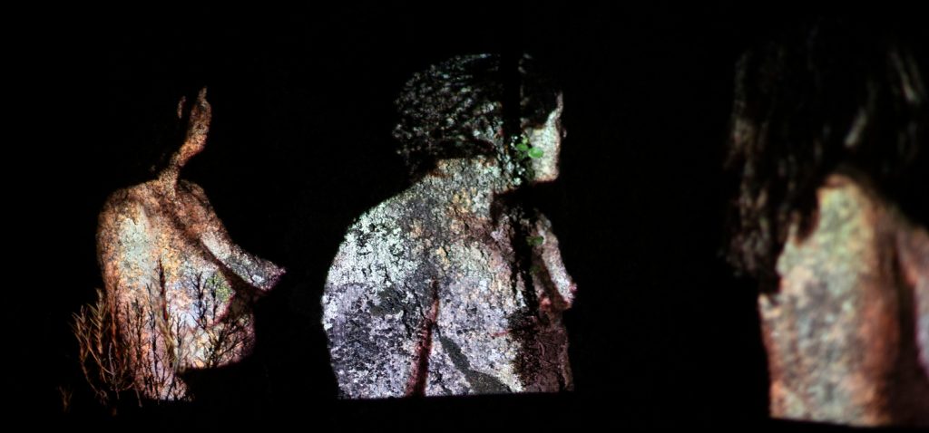 Exposición fotográfica ‘#Serlobas. Ancestras’, de Lurdes R. Basolí y Elisa Miralles