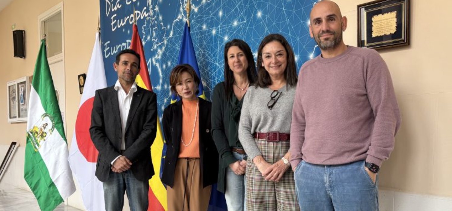 Keiko Ikeda visita la UCA para fortalecer la cooperación con la Universidad de Kansai