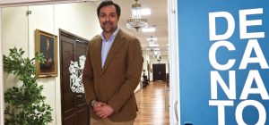 “Uno de los retos de Medicina es combinar los avances de la IA con la empatía, la escucha activa ...