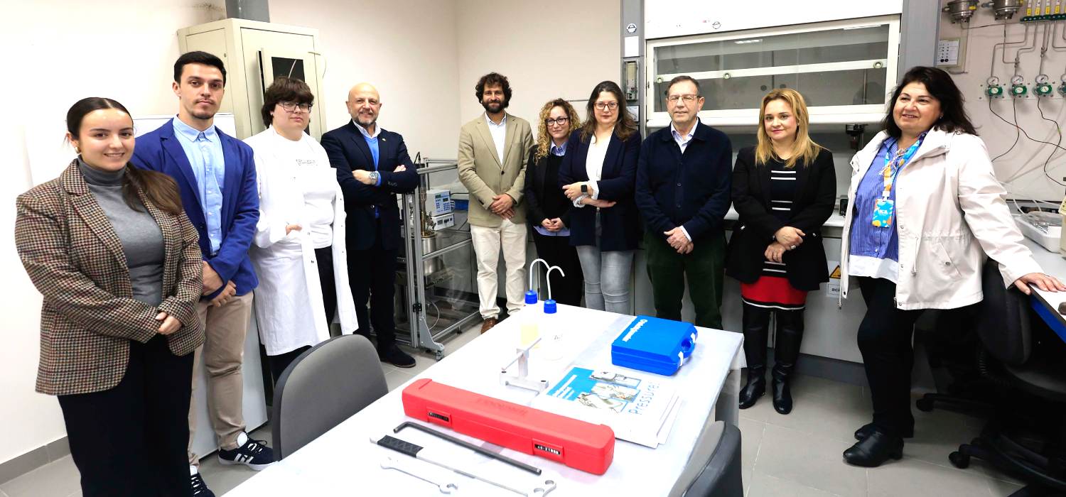 Moeve and the University of Cádiz inaugurate the Energy Transition Laboratory at the Bahía de Algeciras Campus