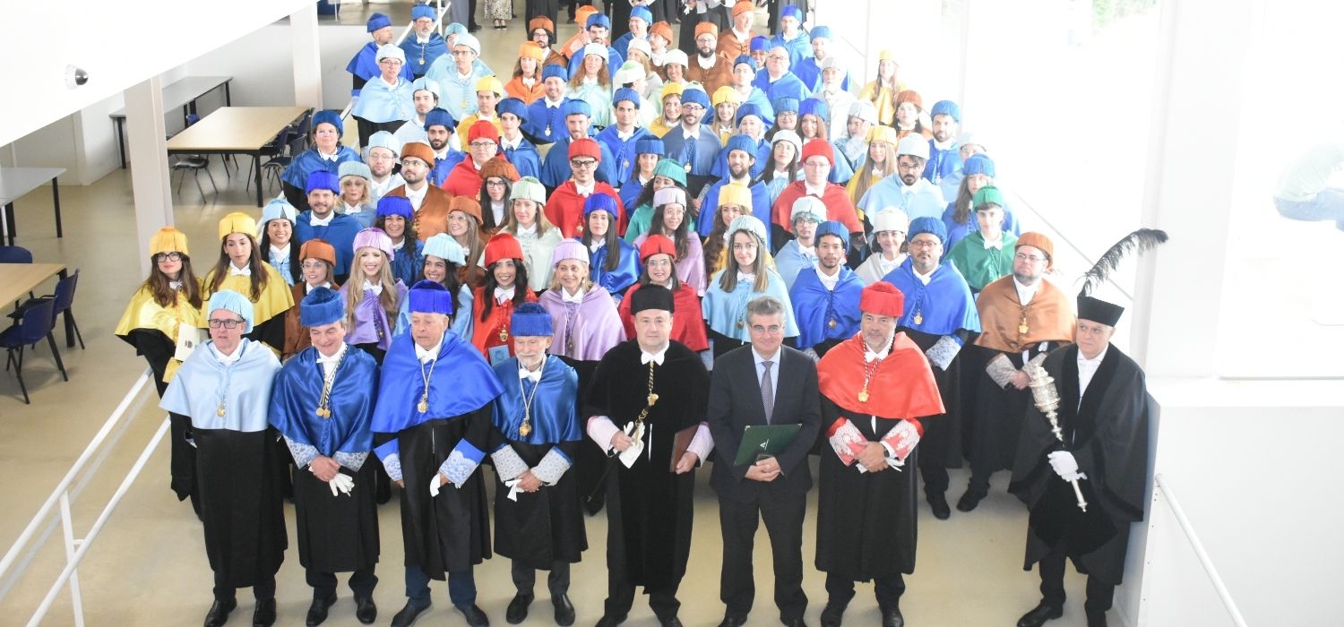 La Universidad de Cádiz inviste a 72 nuevos doctores y doctoras en un solemne acto celebrado en la Facultad de Ciencias
