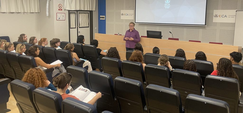 La UCA da la bienvenida a 23 estudiantes de la Universidad de Georgia en el inicio de sus programas internacionales de verano