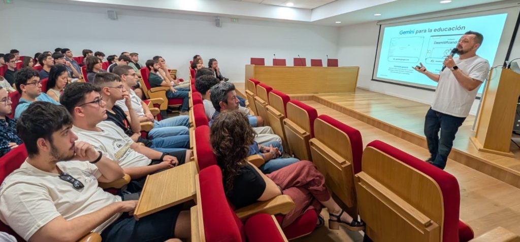 Los retos de la IA en la investigación y la ciberseguridad, detallados en una jornada celebrada en la ESI de Puerto Real