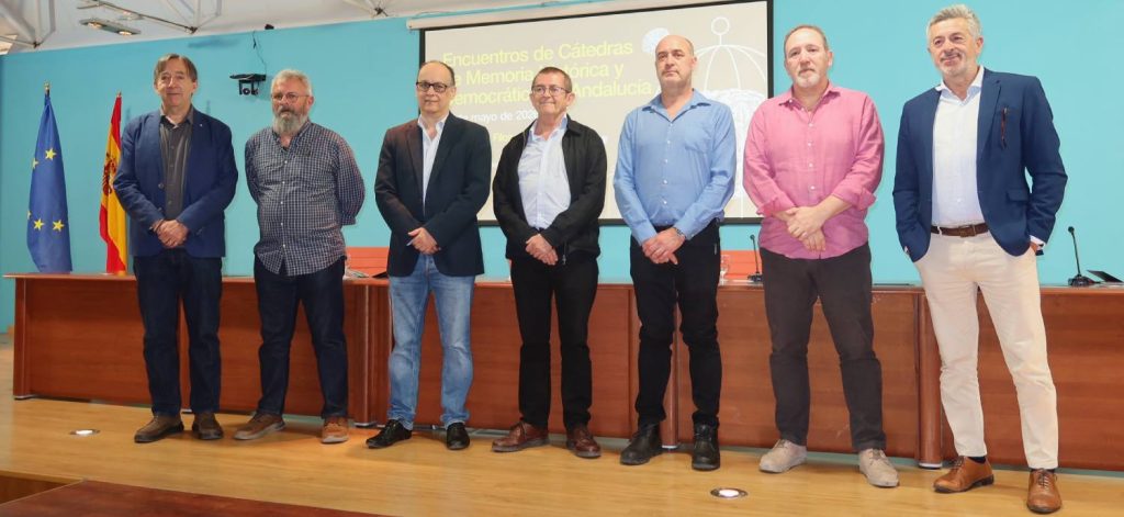 Las Cátedras de Memoria Histórica y Democrática se reúnen en Filosofía y Letras para analizar su papel académico y social