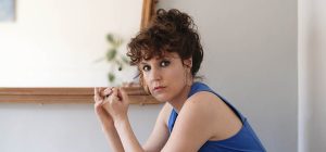 La escritora Sabina Urraca protagoniza una nueva edición de las Presencias Literarias en la UCA