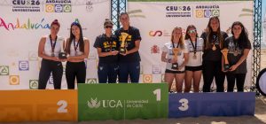 La disputa del vóley playa en la playa de la Victoria marca el cierre de los Campeonatos de Españ...