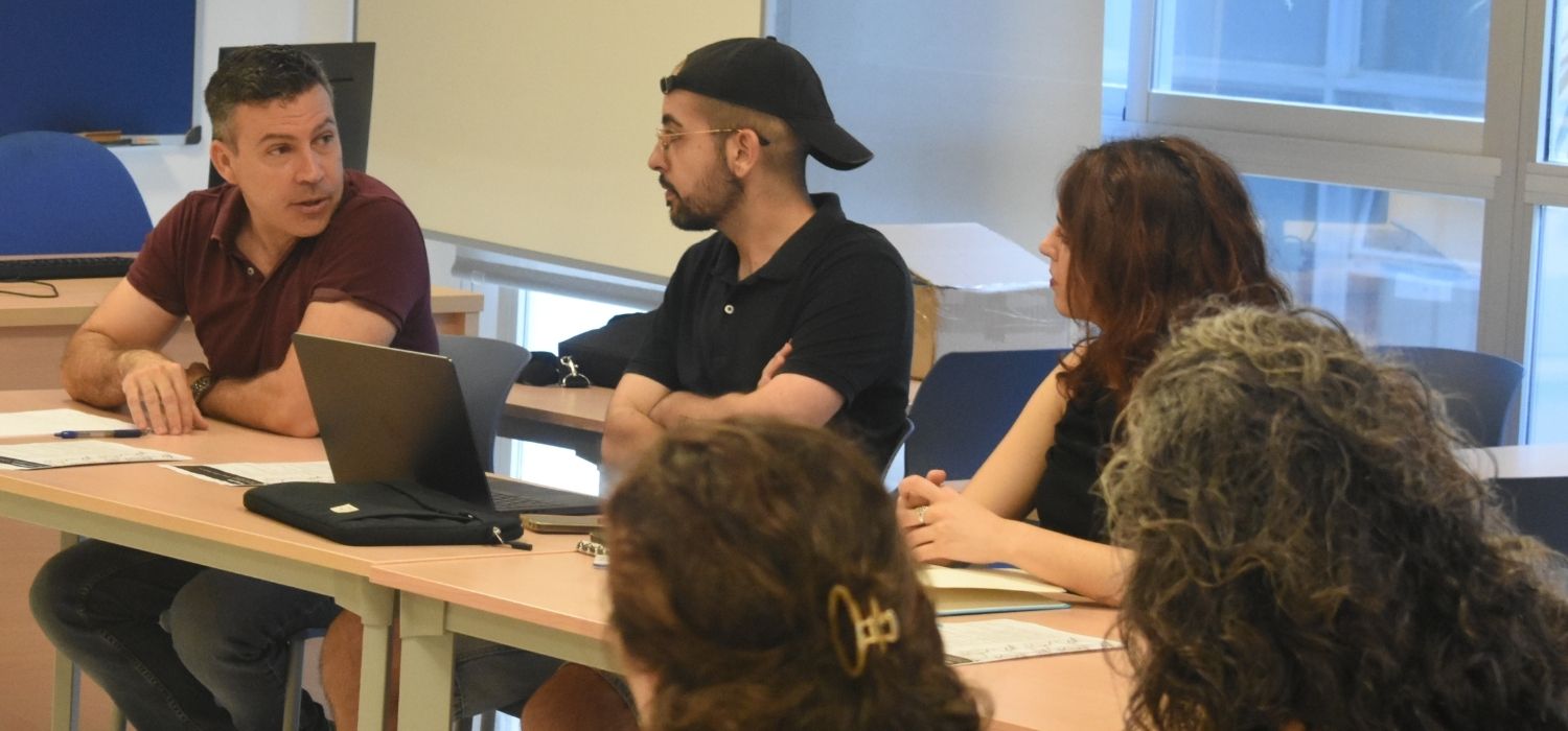 La UCA analiza la transformación del trabajo y los retos del sindicalismo en la cadena logística