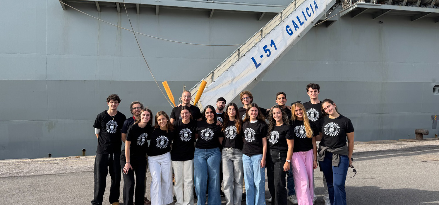 Estudiantes de la Universidad de Cádiz participan en el primer crucero de instrucción universitario de la Armada Española
