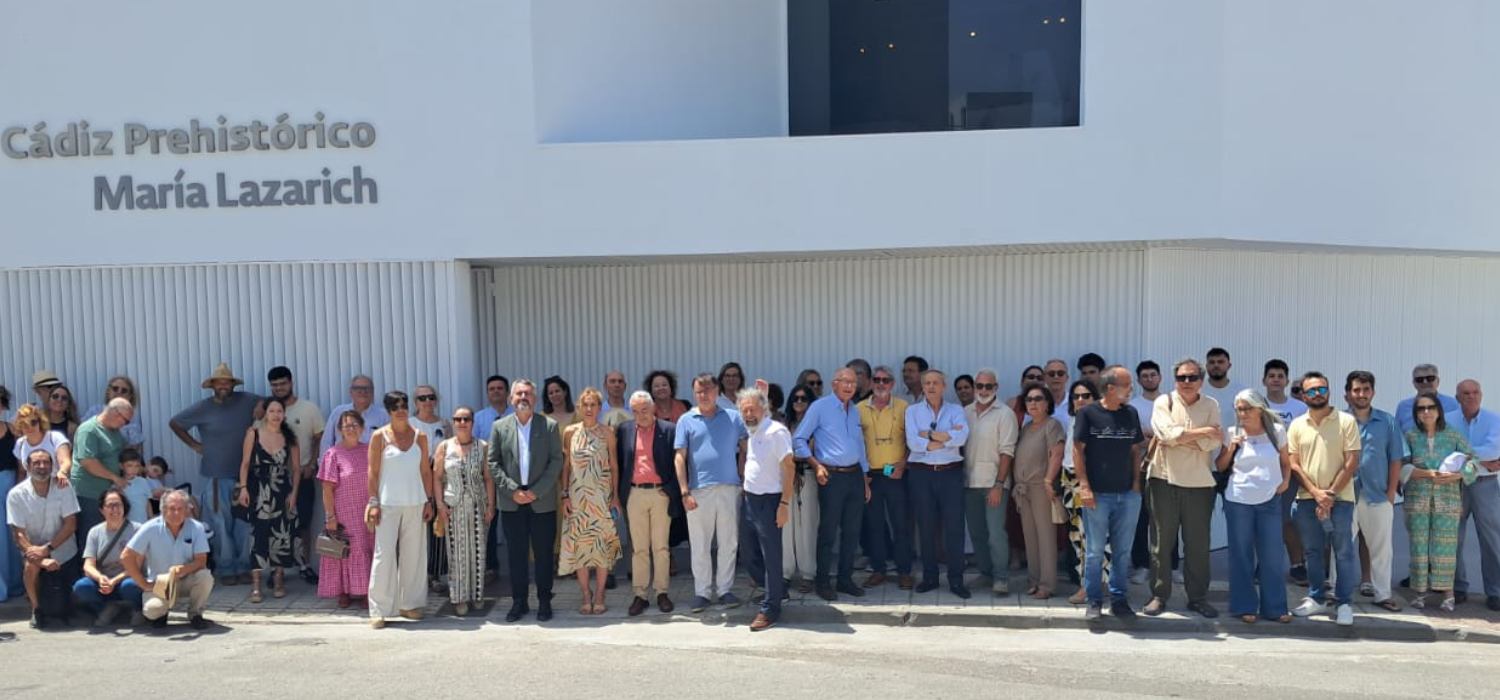 Benalup-Casas Viejas rinde homenaje a la profesora María Lazarich y da su nombre al centro ‘Cádiz Prehistórico’