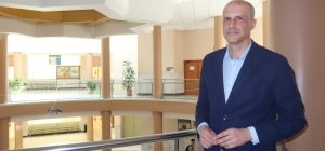 “La forma de abordar el entorno marino en la UCA es un buen ejemplo de esa capacidad para c...