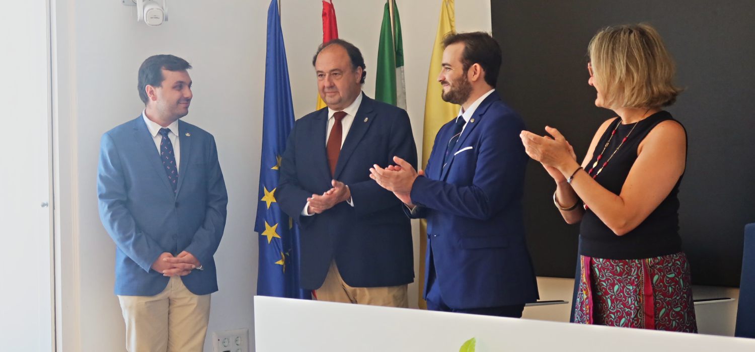 El rector recibe al presidente del Consejo de Estudiantes de la Universidad de Cádiz tras su reelección al frente del CEUCA
