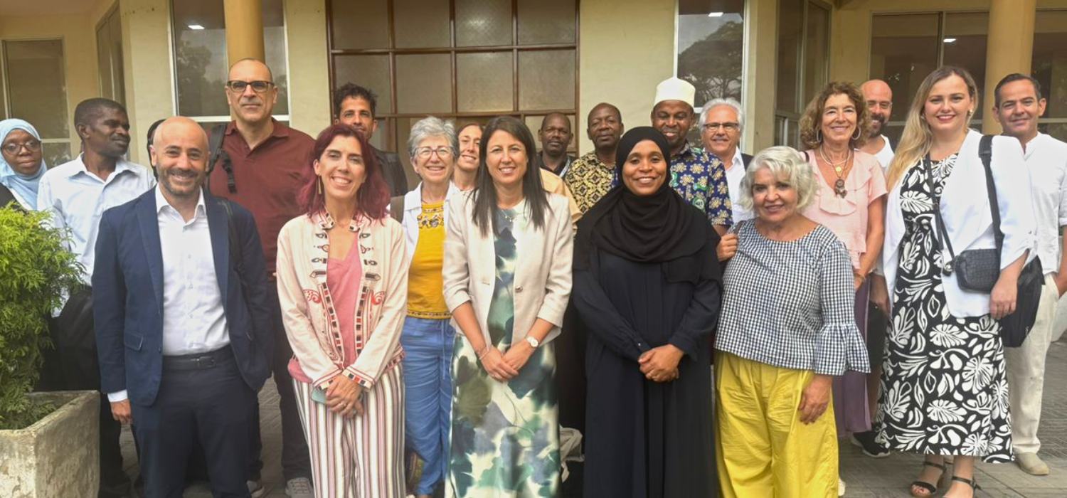 La Universidad de Cádiz participa en Zanzíbar en un programa académico para la formación de líderes africanos
