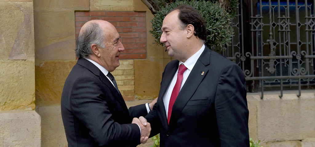 El Ayuntamiento de Algeciras y la UCA junto a la Fundación Paco de Lucía crearán la Cátedra Paco de Lucía