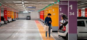 La UCA facilita abonos de aparcamiento bonificados a su alumnado para los parkings de Santa Bárba...